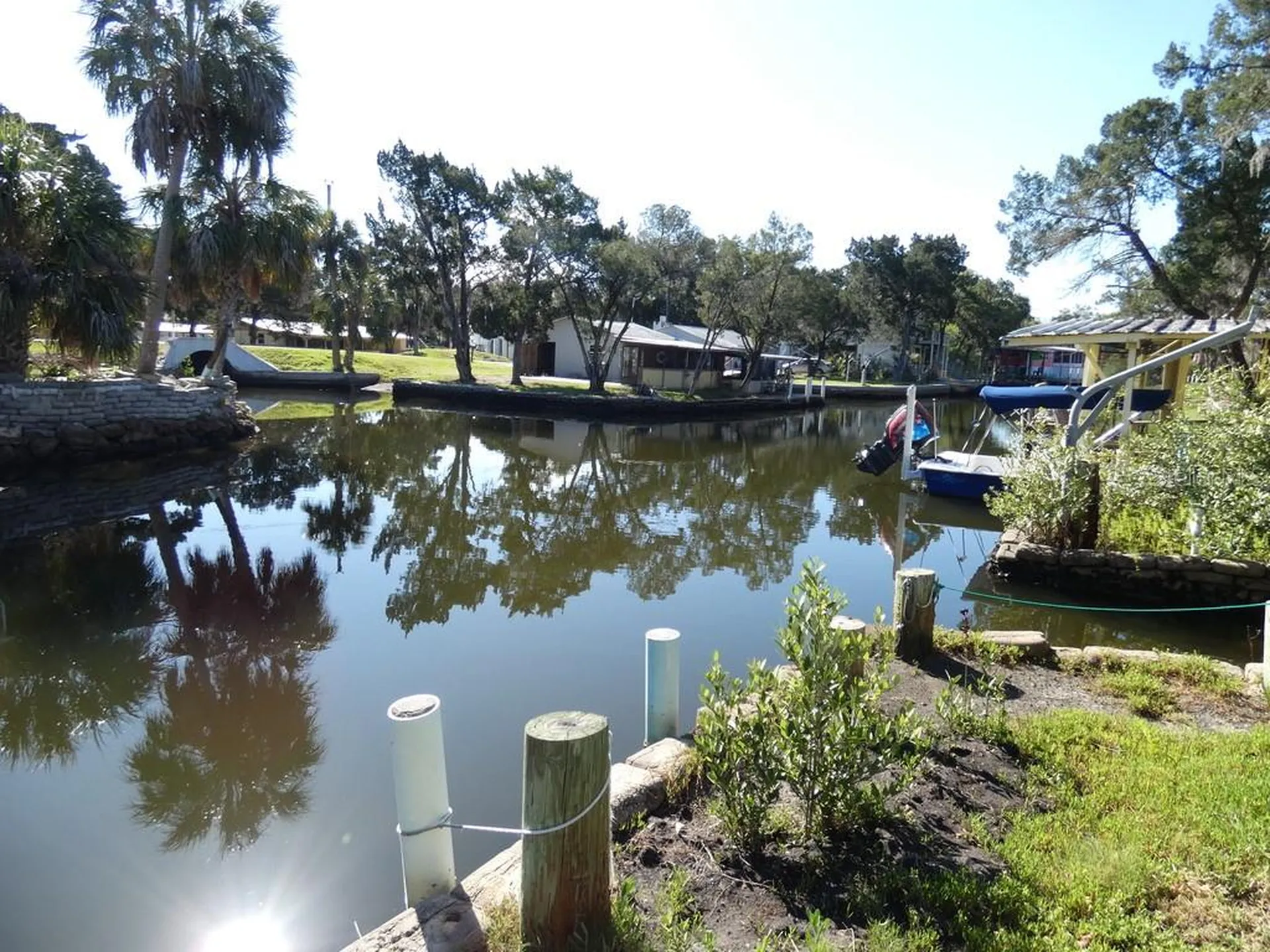 2215 S Hunt Point Crystal River FL 34429