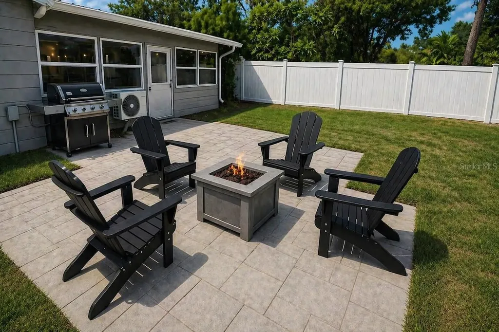 10222 66th Avenue Seminole FL 33772