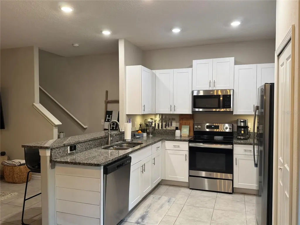 9640 Pembrooke Pines Drive Sun City Center FL 33573