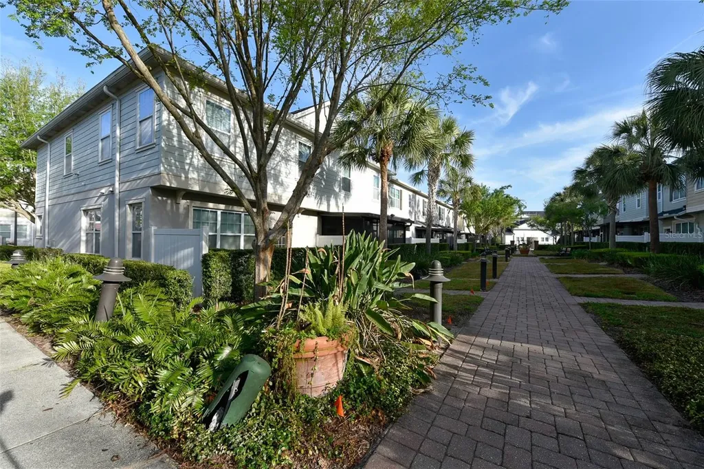 880 Taramundi Drive Oviedo FL 32765