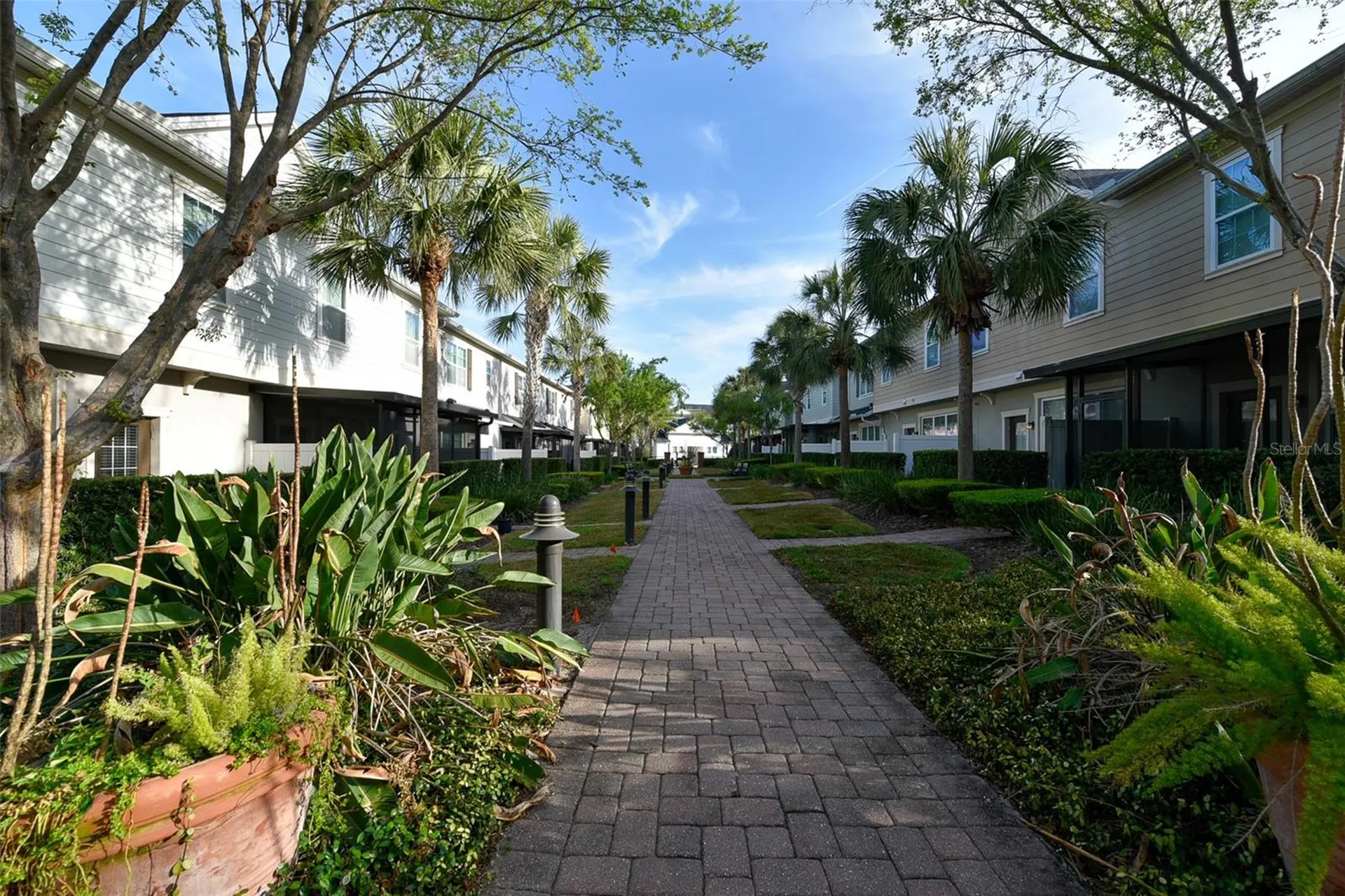 880 Taramundi Drive Oviedo FL 32765