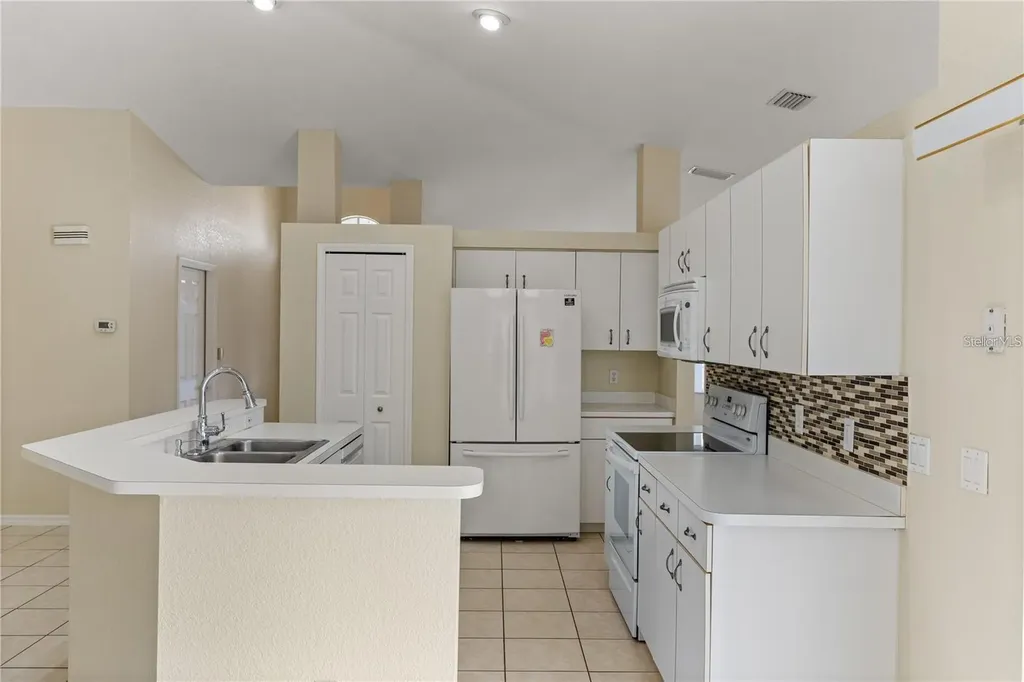 3915 Fonsica Avenue North Port FL 34286