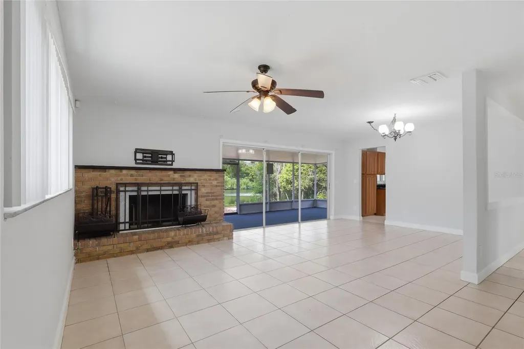 1114 Estatewood Drive Brandon FL 33510