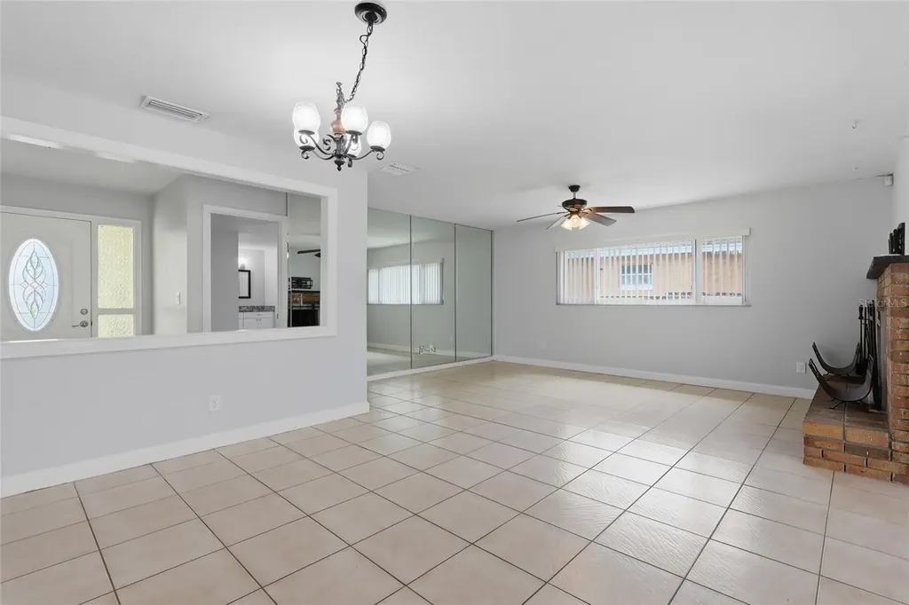 1114 Estatewood Drive Brandon FL 33510