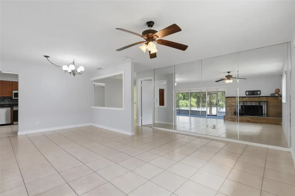 1114 Estatewood Drive Brandon FL 33510