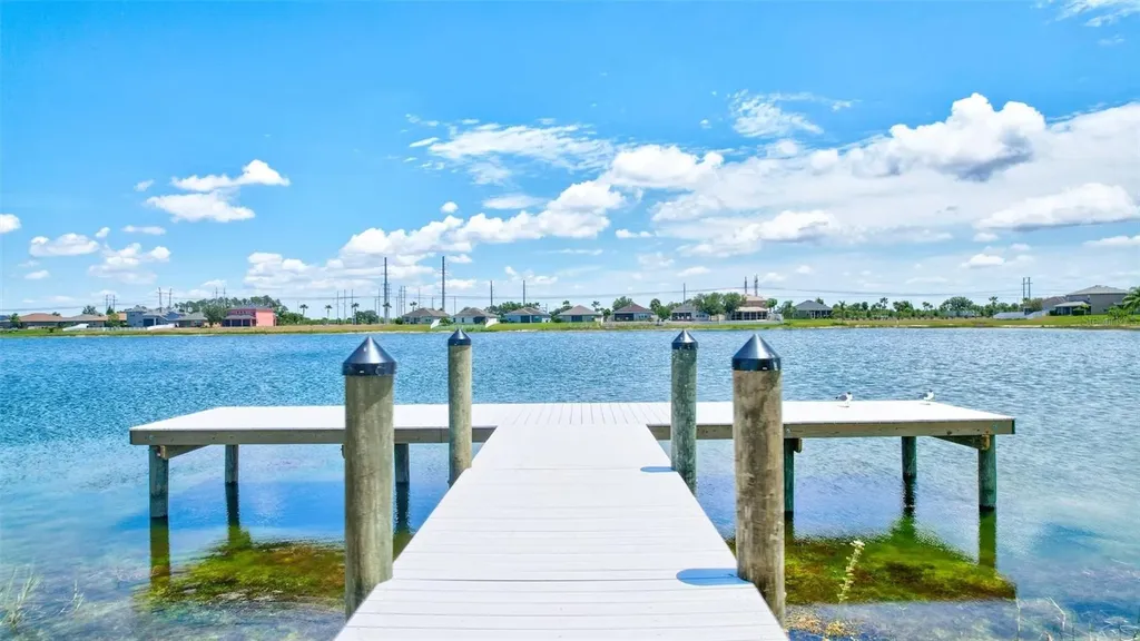2604 Dakota Rock Drive Ruskin FL 33570