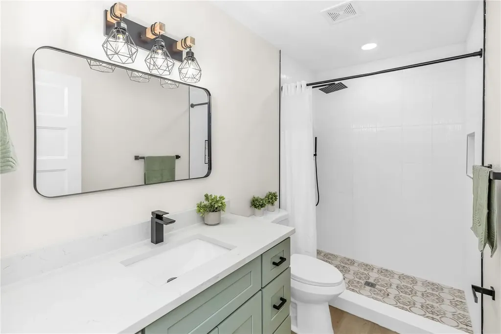 2521 Milton Avenue New Smyrna Beach FL 32168