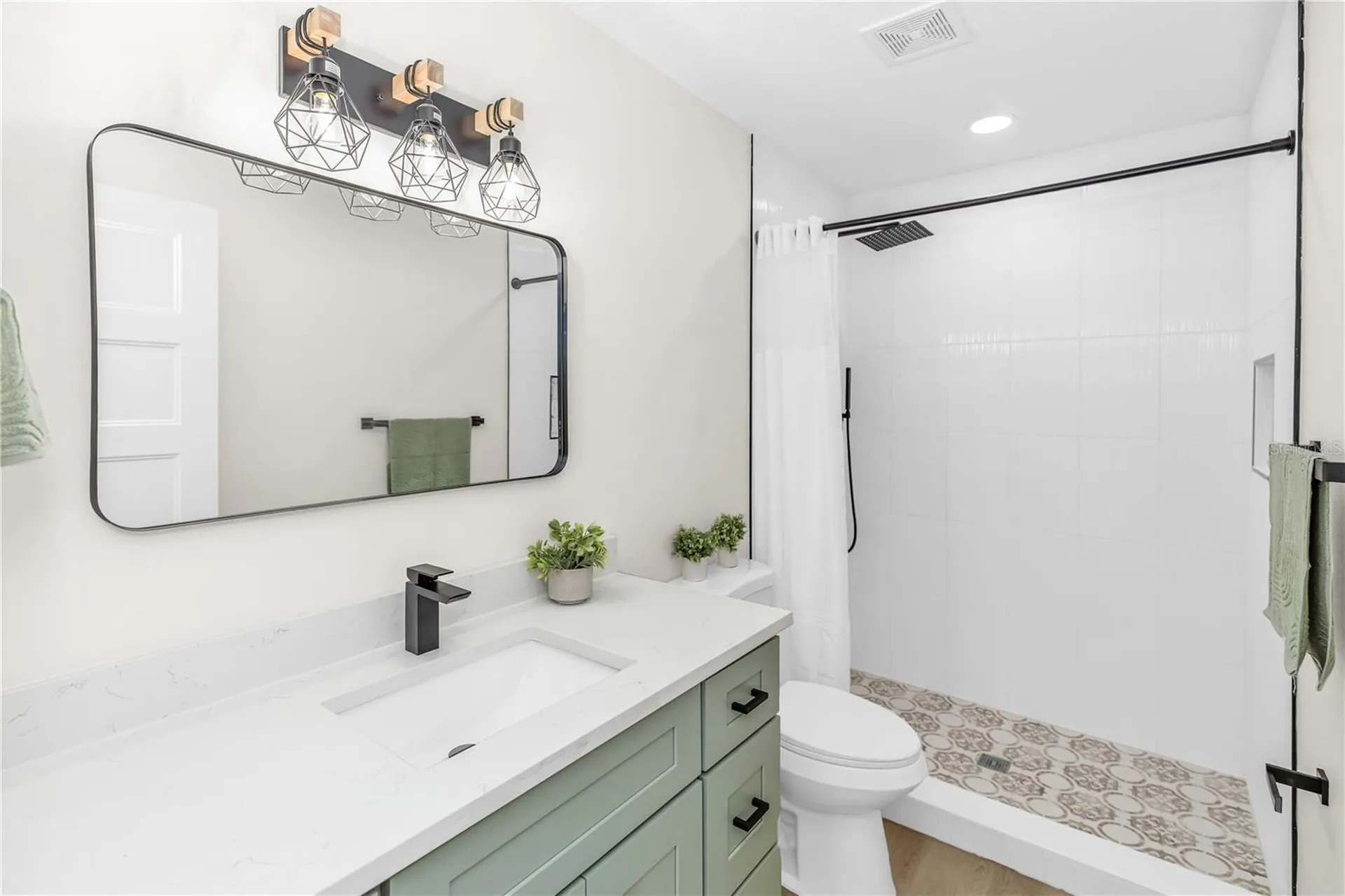 2521 Milton Avenue New Smyrna Beach FL 32168