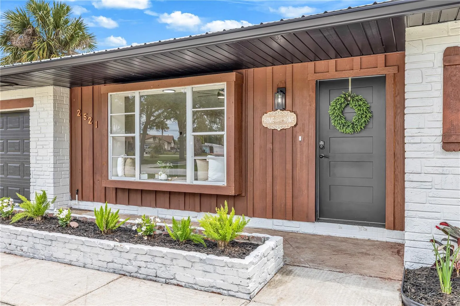 2521 Milton Avenue New Smyrna Beach FL 32168