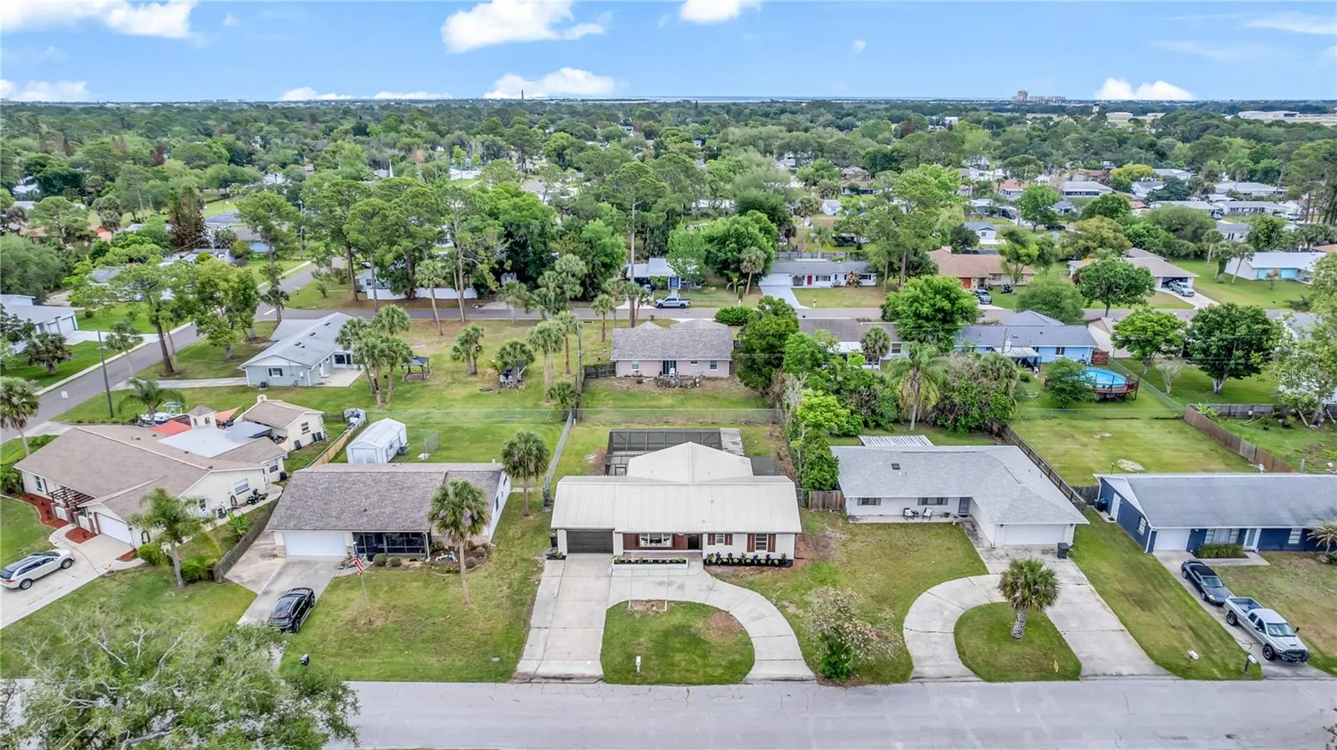 2521 Milton Avenue New Smyrna Beach FL 32168