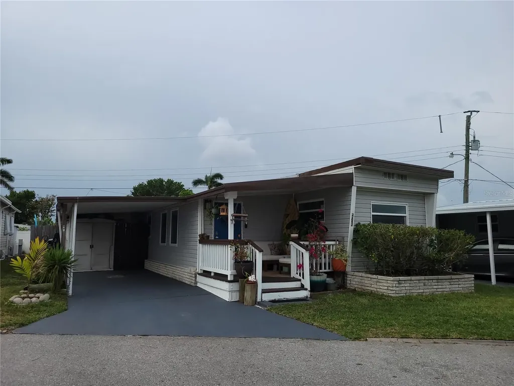 403 52nd Avenue Plaza W Bradenton FL 34207