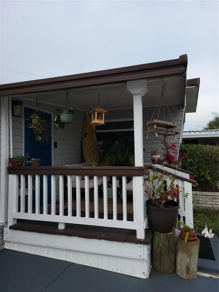 403 52nd Avenue Plaza W Bradenton FL 34207