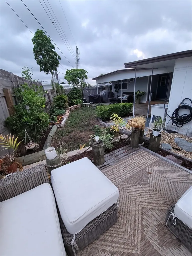 403 52nd Avenue Plaza W Bradenton FL 34207