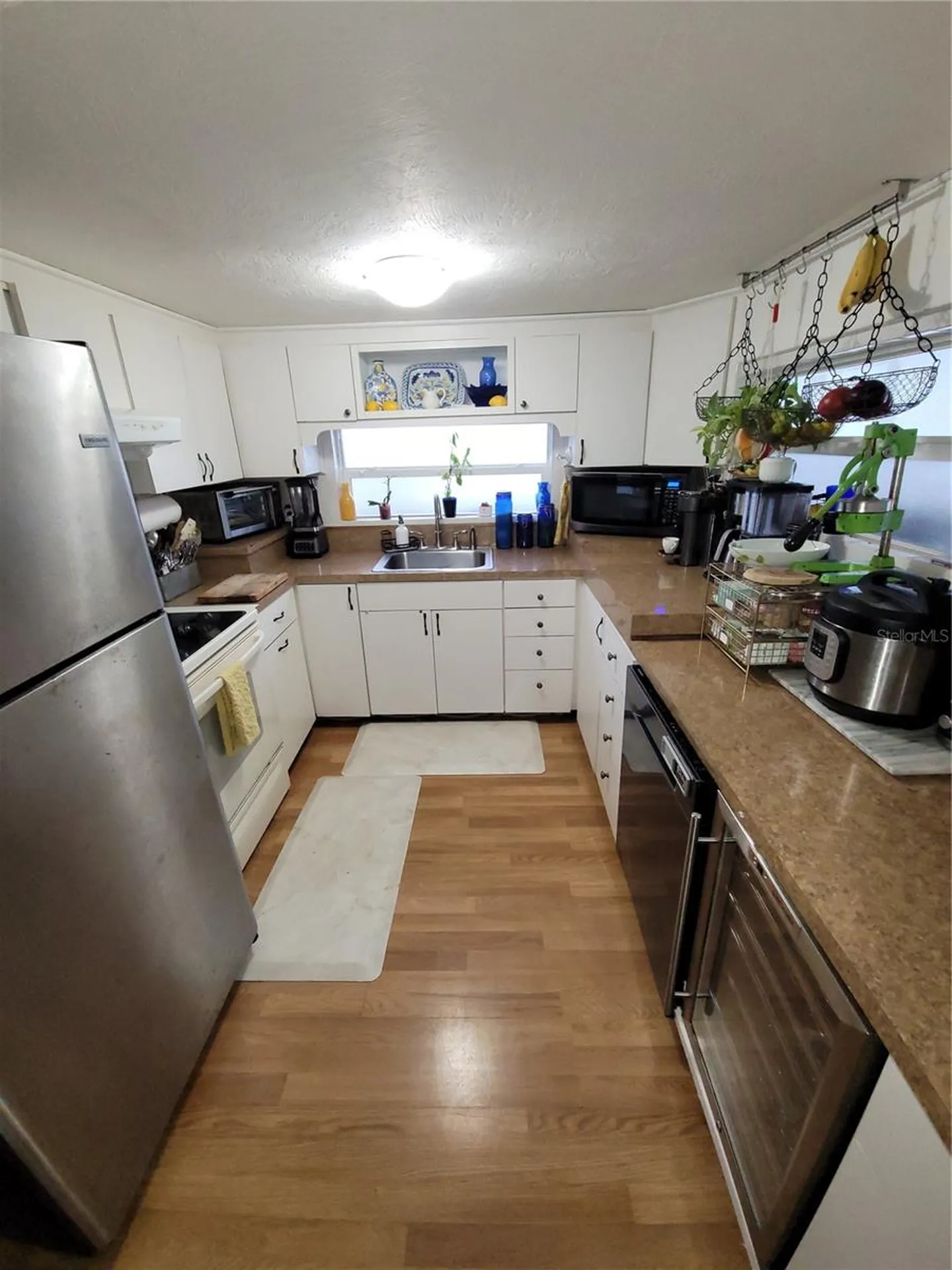 403 52nd Avenue Plaza W Bradenton FL 34207