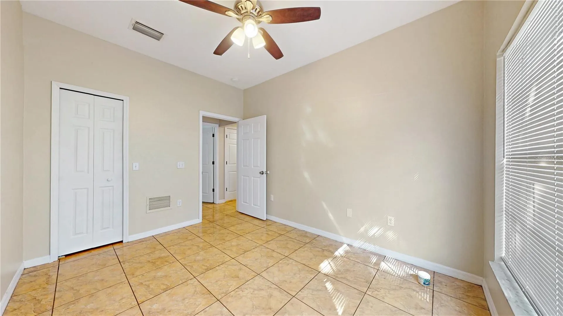 206 Majors Lane Kissimmee FL 34743