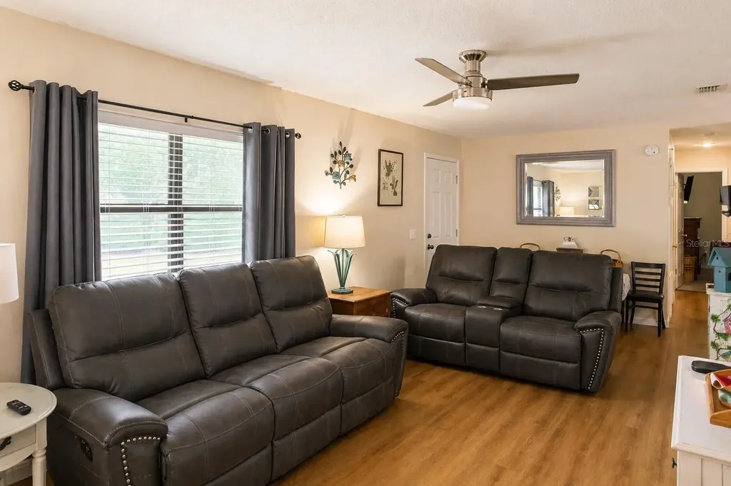 11301 Huggins Street Leesburg FL 34788