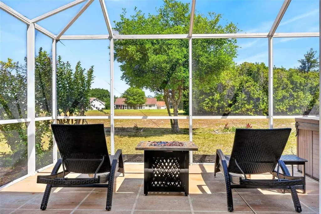 25073 Riverwalk Drive Leesburg FL 34748