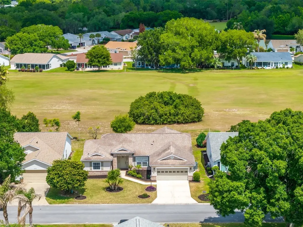 25073 Riverwalk Drive Leesburg FL 34748