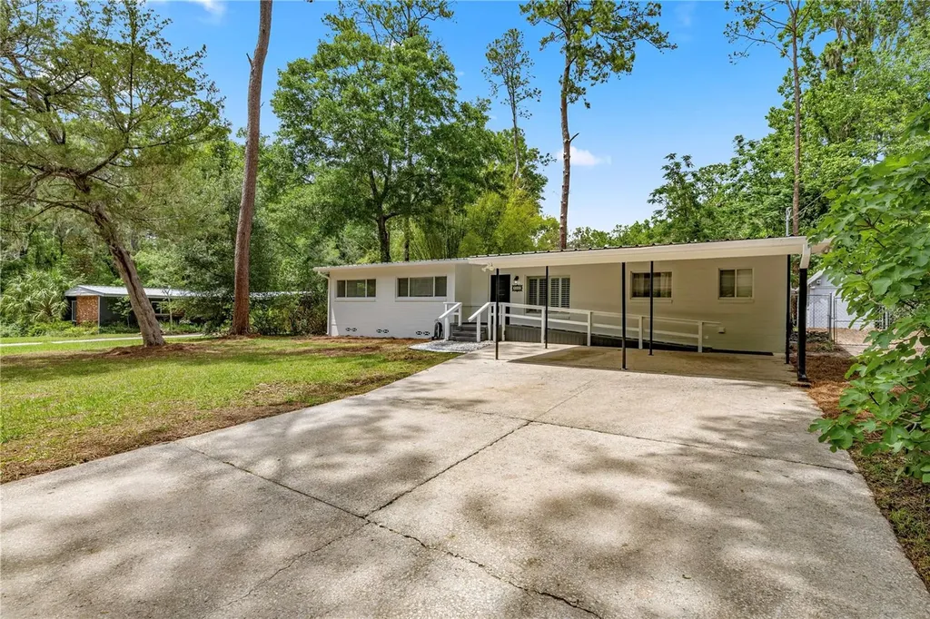 2620 NW 11th Avenue Gainesville FL 32605