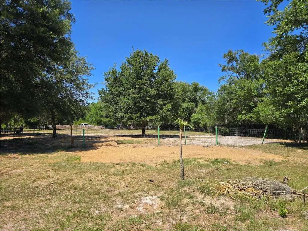 27137 Miller Road Dade City FL 33525