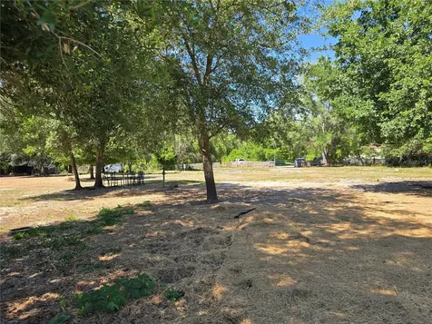 27137 Miller Road Dade City FL 33525