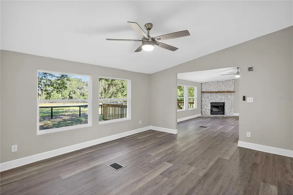 8495 NE 33rd Court Anthony FL 32617