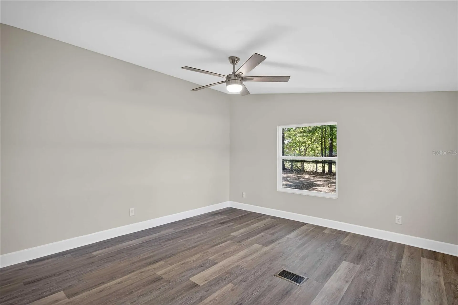 8495 NE 33rd Court Anthony FL 32617