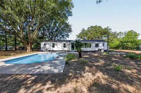 8495 NE 33rd Court Anthony FL 32617