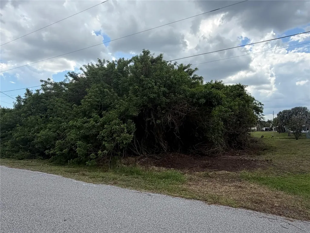 379 Viceroy Terrace Port Charlotte FL 33954
