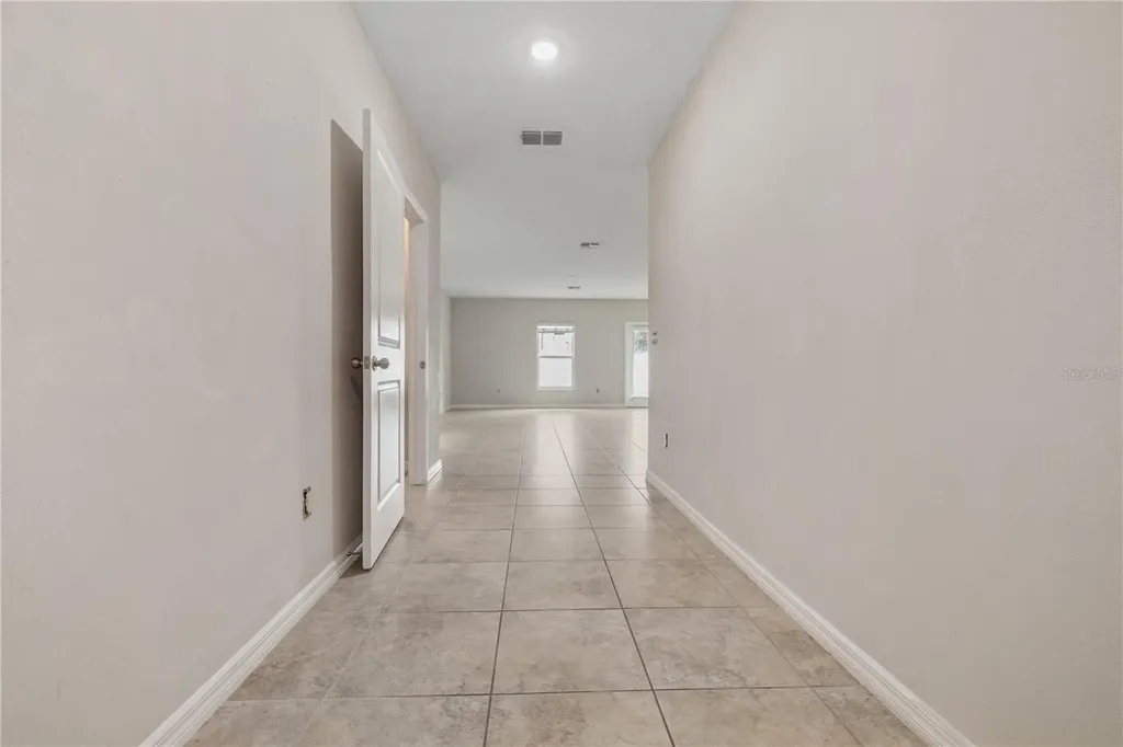 7407 Rosy Periwinkle Court Tampa FL 33619