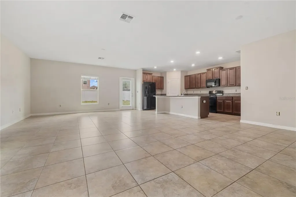 7407 Rosy Periwinkle Court Tampa FL 33619