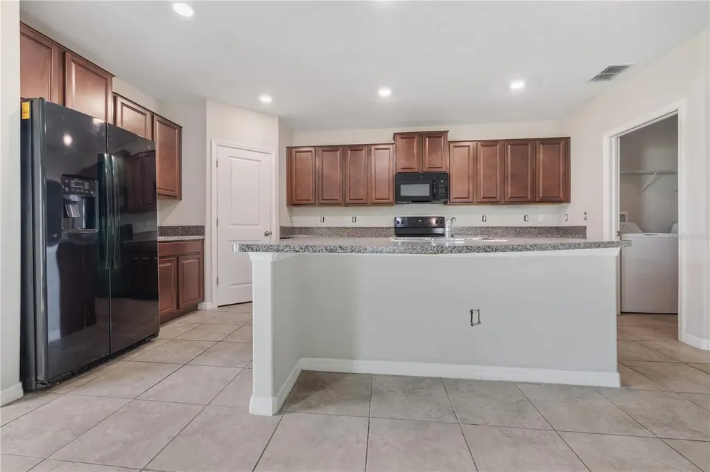 7407 Rosy Periwinkle Court Tampa FL 33619