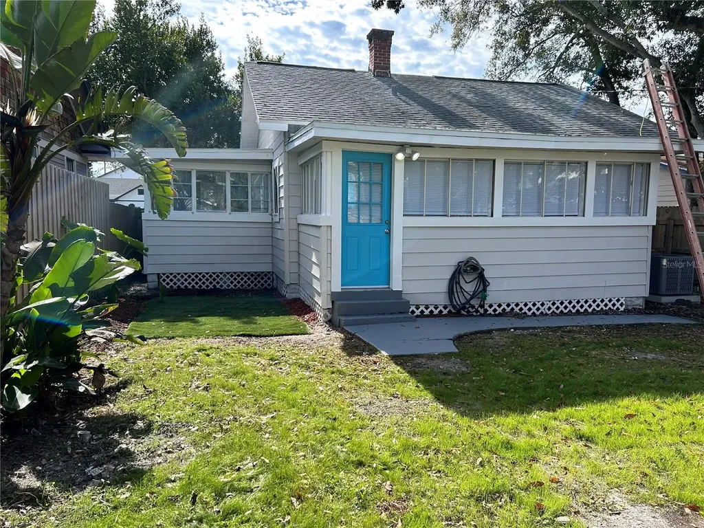 2443 4th Avenue N St Petersburg FL 33713
