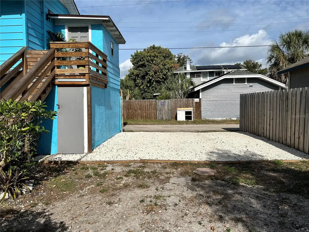 2443 4th Avenue N St Petersburg FL 33713