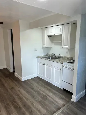 2443 4th Avenue N St Petersburg FL 33713