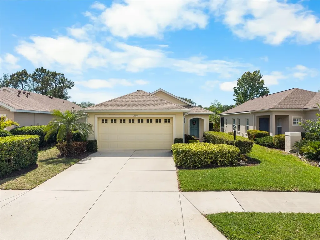 6344 Robin Cove Lakewood Ranch FL 34202