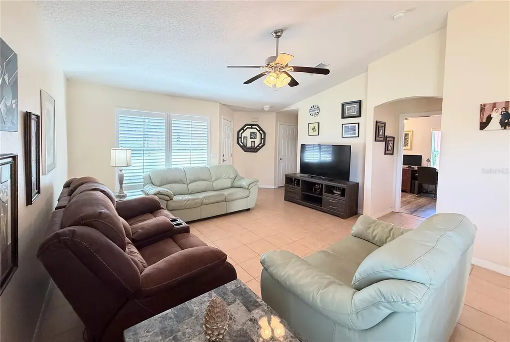 537 Grand Canal Drive Poinciana FL 34759