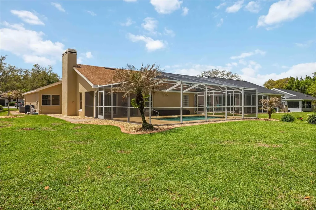 1082 Tequesta Trail Lake Wales FL 33898