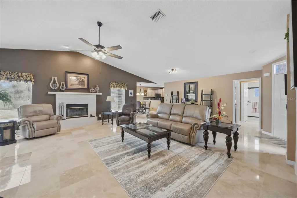 1082 Tequesta Trail Lake Wales FL 33898