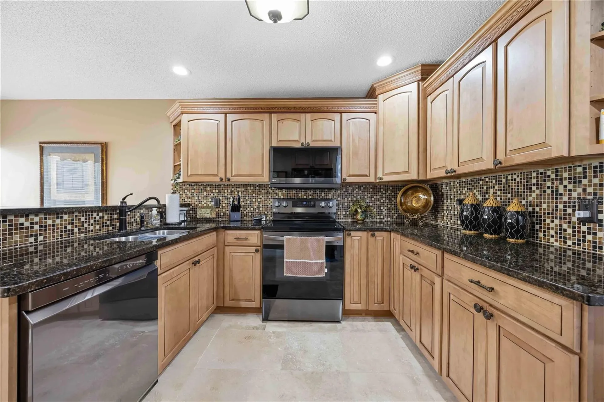 1082 Tequesta Trail Lake Wales FL 33898