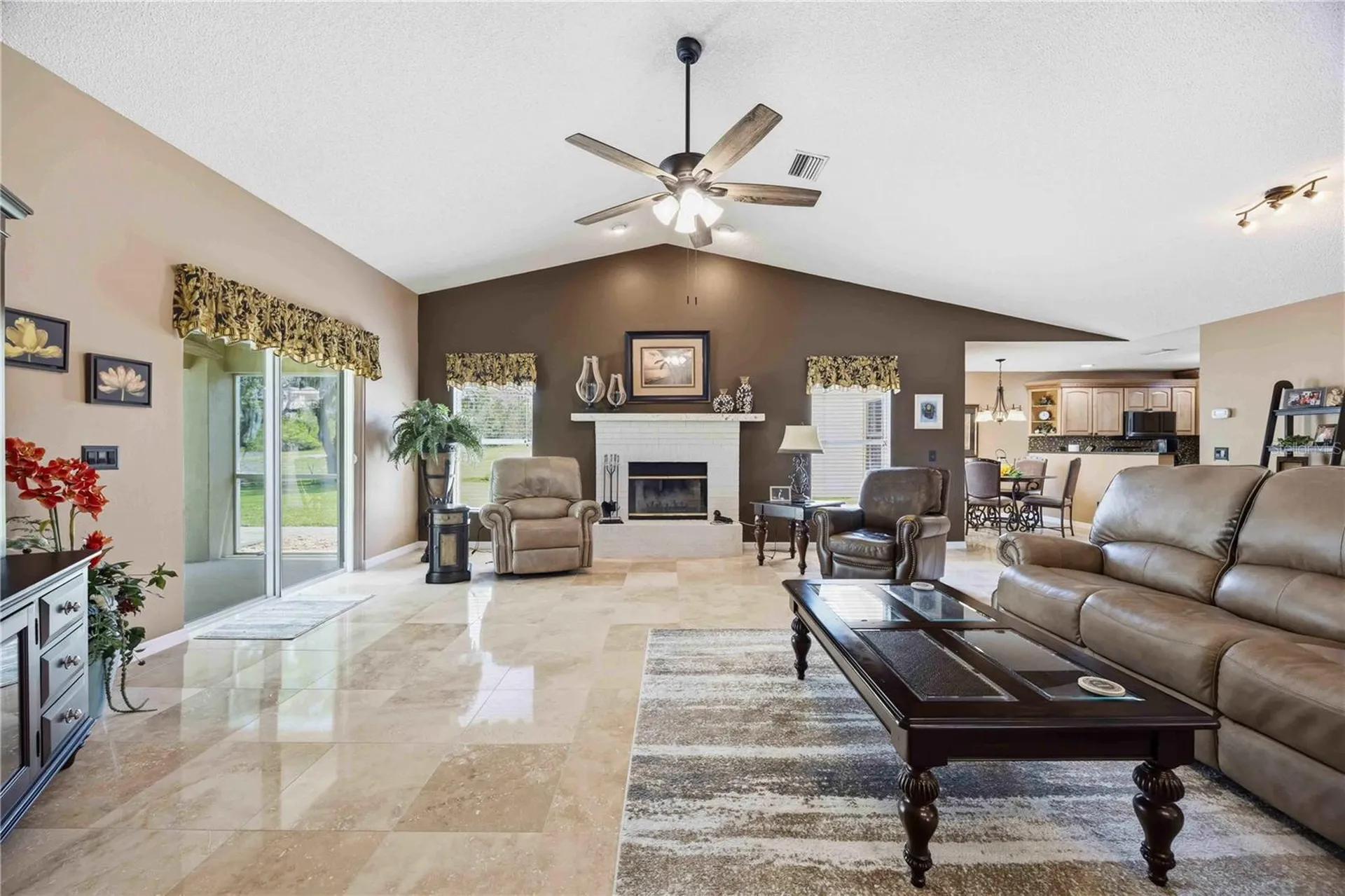 1082 Tequesta Trail Lake Wales FL 33898