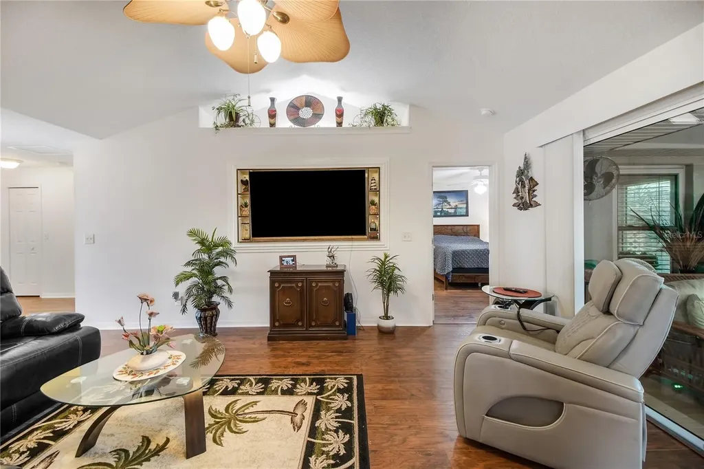 35833 Dawn Drive Leesburg FL 34788