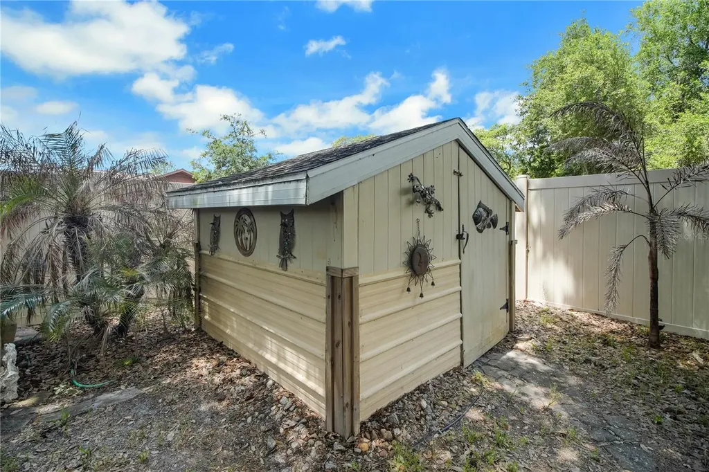 35833 Dawn Drive Leesburg FL 34788