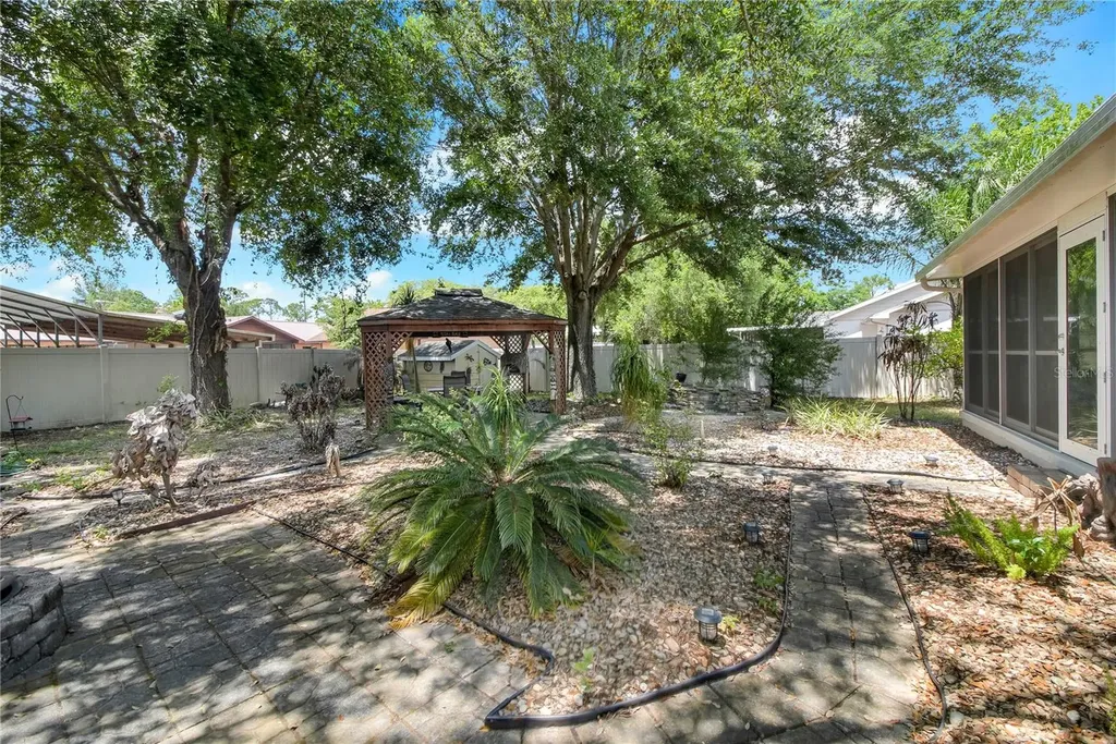 35833 Dawn Drive Leesburg FL 34788