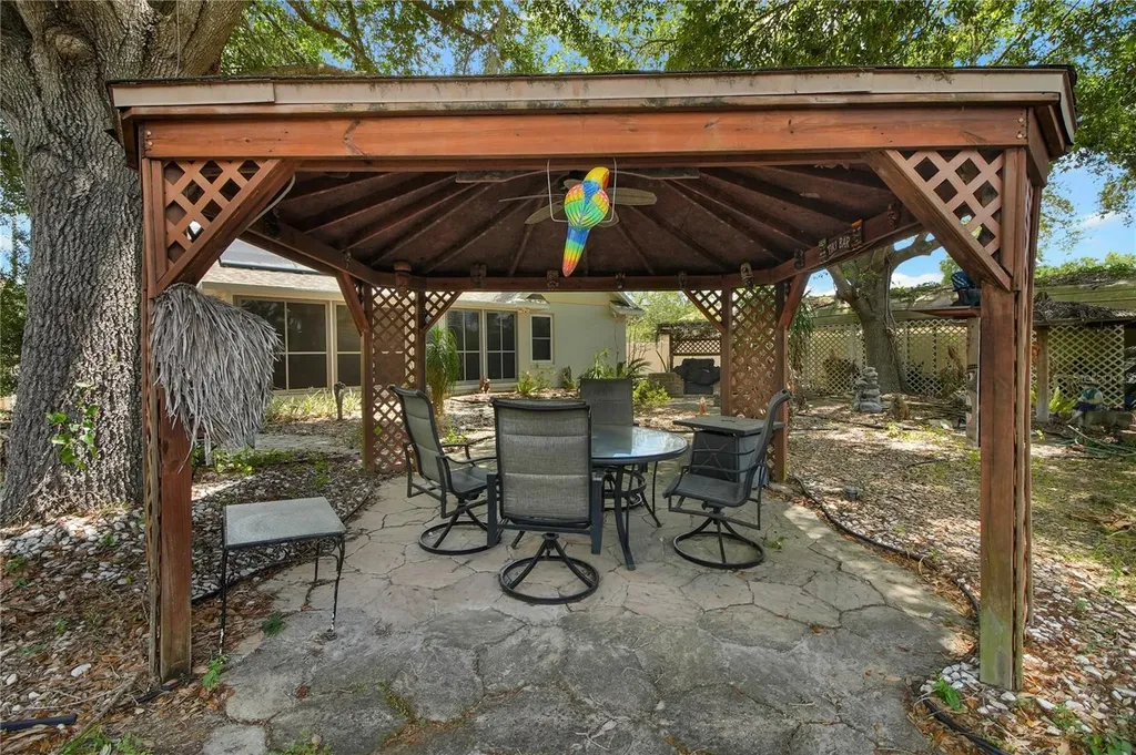 35833 Dawn Drive Leesburg FL 34788