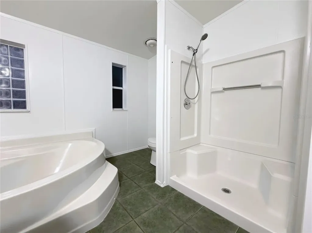 8231 NE 111th Street Bronson FL 32621