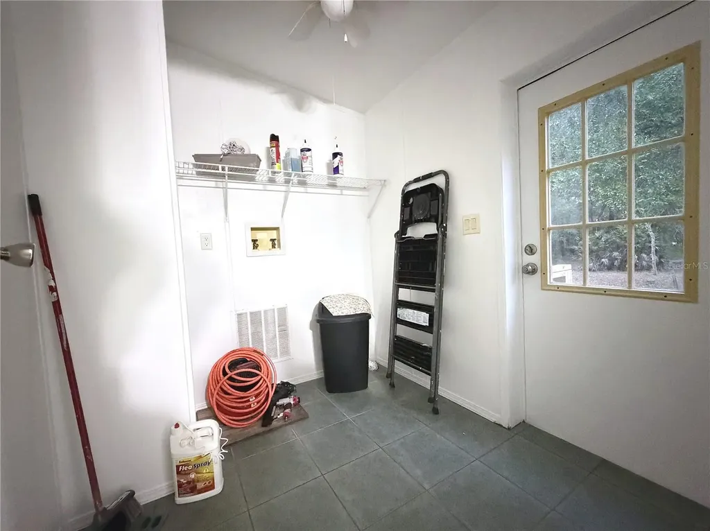 8231 NE 111th Street Bronson FL 32621