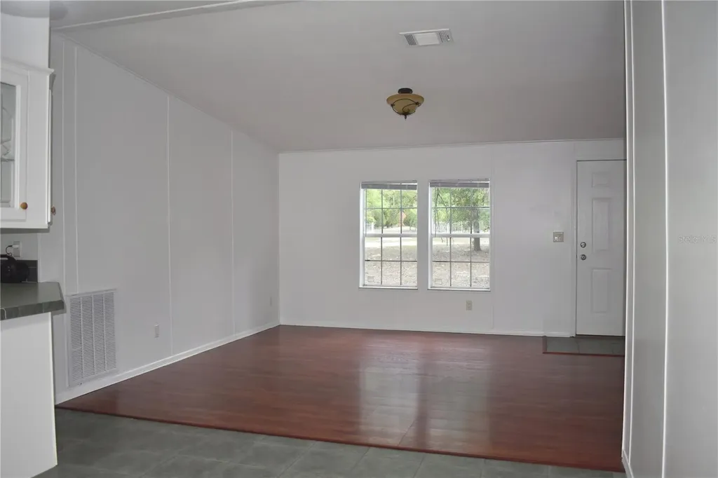 8231 NE 111th Street Bronson FL 32621