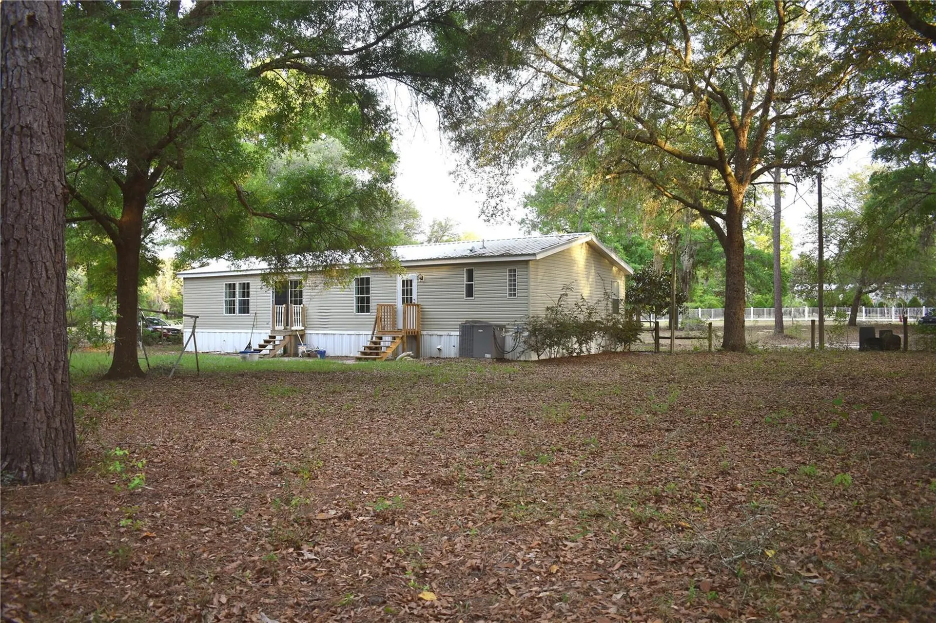 8231 NE 111th Street Bronson FL 32621