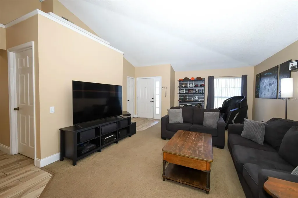 9271 Bent Arrow Cove Apopka FL 32703